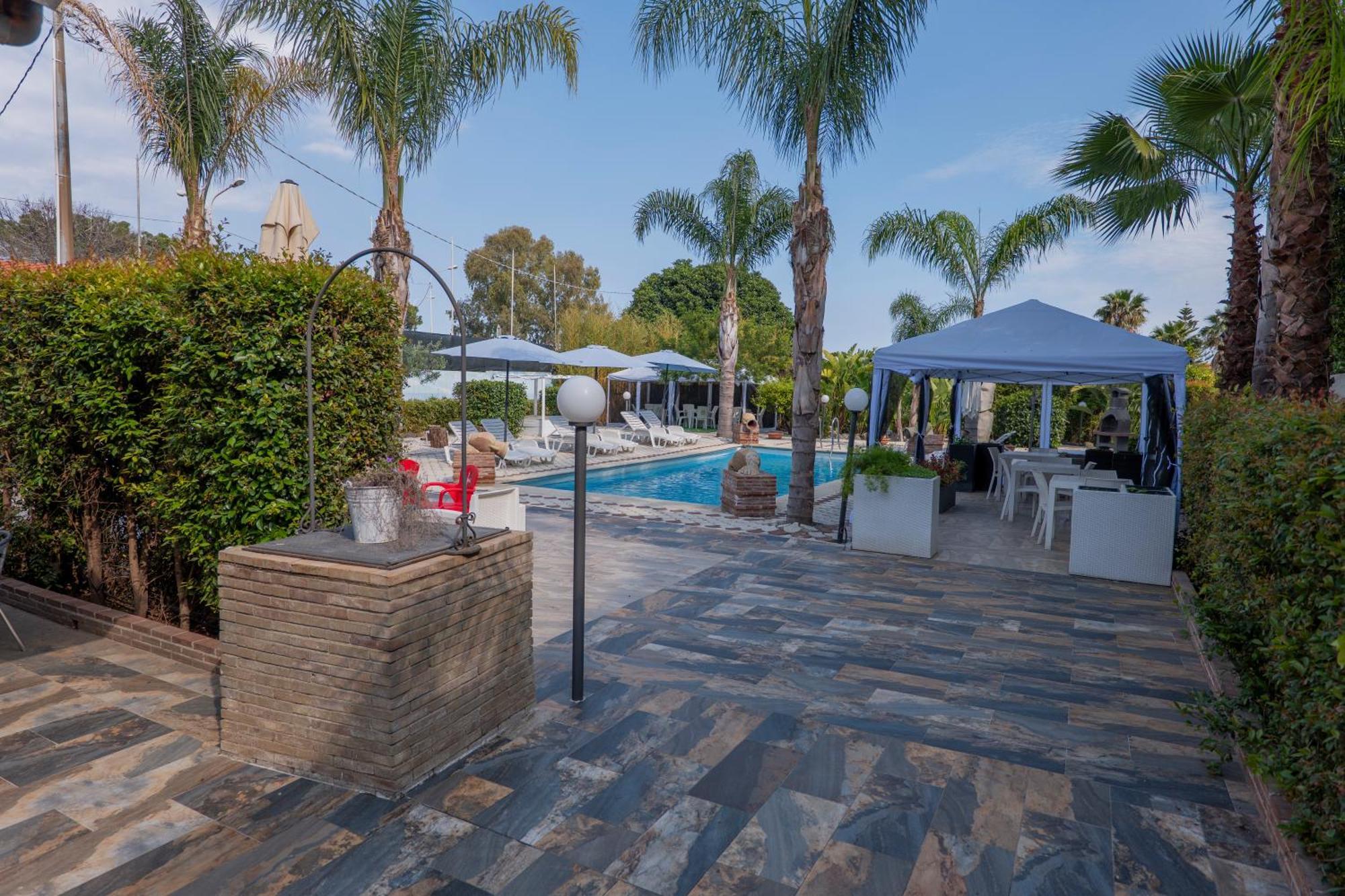 גיארדיני נאקסוס Villa Seta מראה חיצוני תמונה